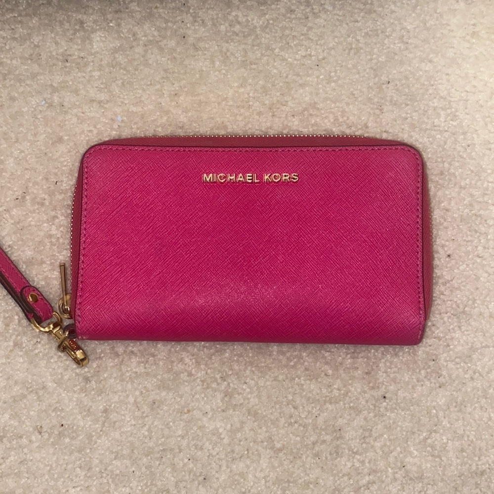 Perfect wallet for summer